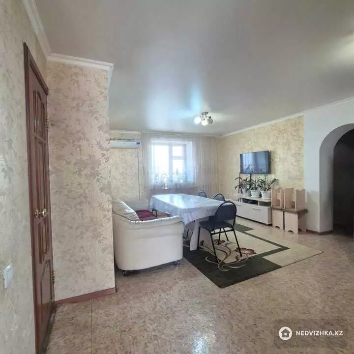 93.3 м², 4-комнатная квартира, этаж 3 из 5, 93 м², изображение - 1