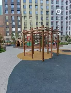 2-комнатная квартира, этаж 2 из 12, 60 м²