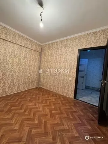 1-комнатная квартира, этаж 1 из 10, 39 м²