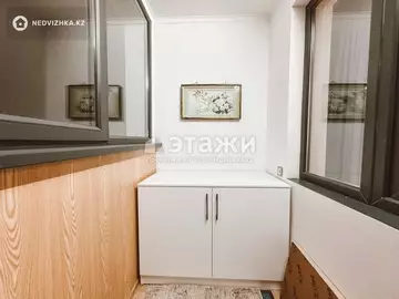 3-комнатная квартира, этаж 13 из 13, 85 м²