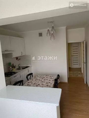 2-комнатная квартира, этаж 8 из 9, 67 м²