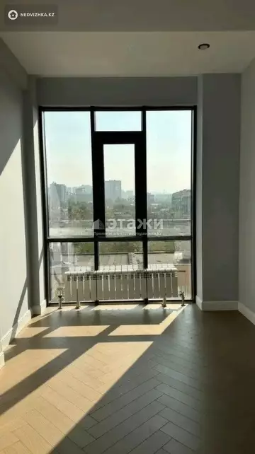 3-комнатная квартира, этаж 8 из 10, 110 м²