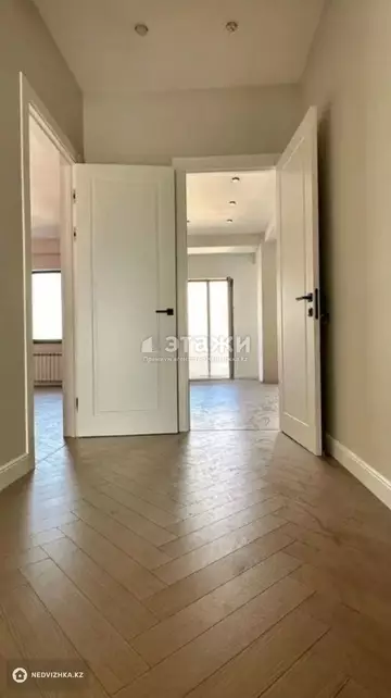 3-комнатная квартира, этаж 8 из 10, 110 м²