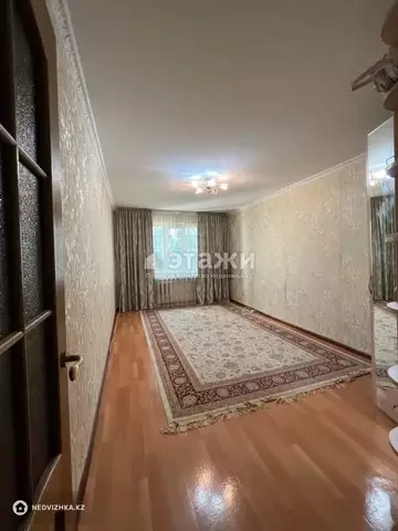 2-комнатная квартира, этаж 3 из 5, 10 м²