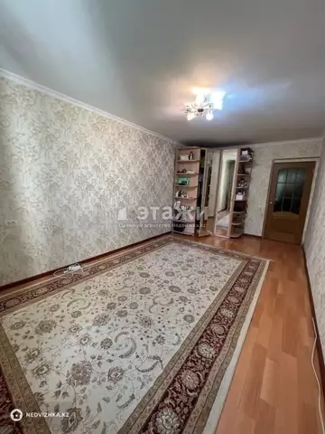 2-комнатная квартира, этаж 3 из 5, 10 м²