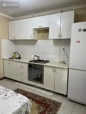 2-комнатная квартира, этаж 3 из 5, 10 м²