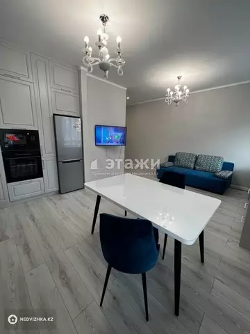 2-комнатная квартира, этаж 3 из 13, 60 м², на длительный срок
