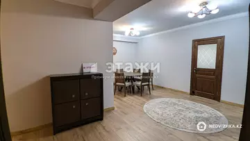 3-комнатная квартира, этаж 2 из 12, 90 м², на длительный срок