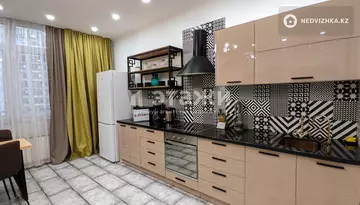 1-комнатная квартира, этаж 9 из 20, 40 м², на длительный срок