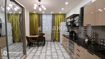 1-комнатная квартира, этаж 9 из 20, 40 м², на длительный срок