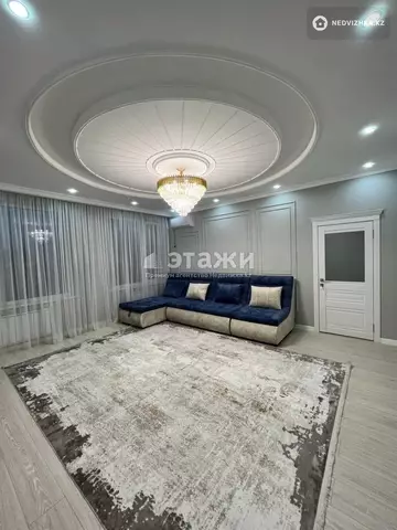 2-комнатная квартира, этаж 6 из 16, 75 м², на длительный срок