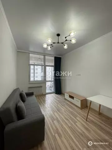 2-комнатная квартира, этаж 11 из 20, 42 м², на длительный срок