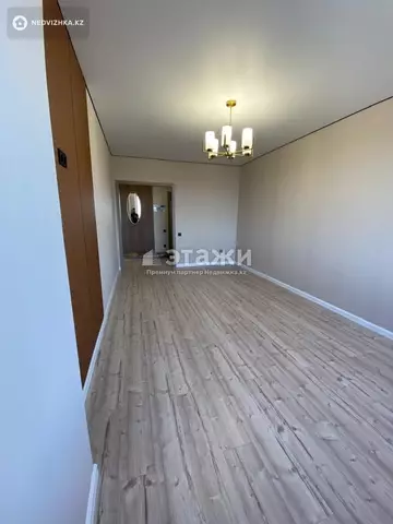 1-комнатная квартира, этаж 8 из 9, 42 м²