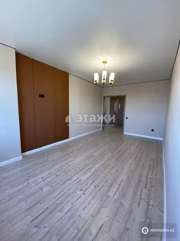 1-комнатная квартира, этаж 8 из 9, 42 м²