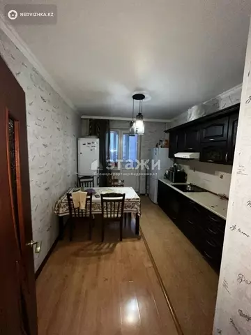 2-комнатная квартира, этаж 8 из 9, 66 м²