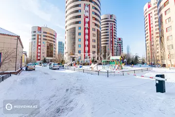 4-комнатная квартира, этаж 3 из 9, 114 м²