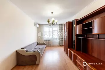 3-комнатная квартира, этаж 3 из 9, 77 м²