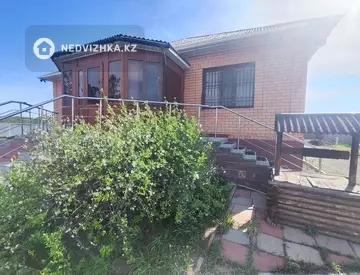 6-комнатный дом, 30 соток, 380 м²