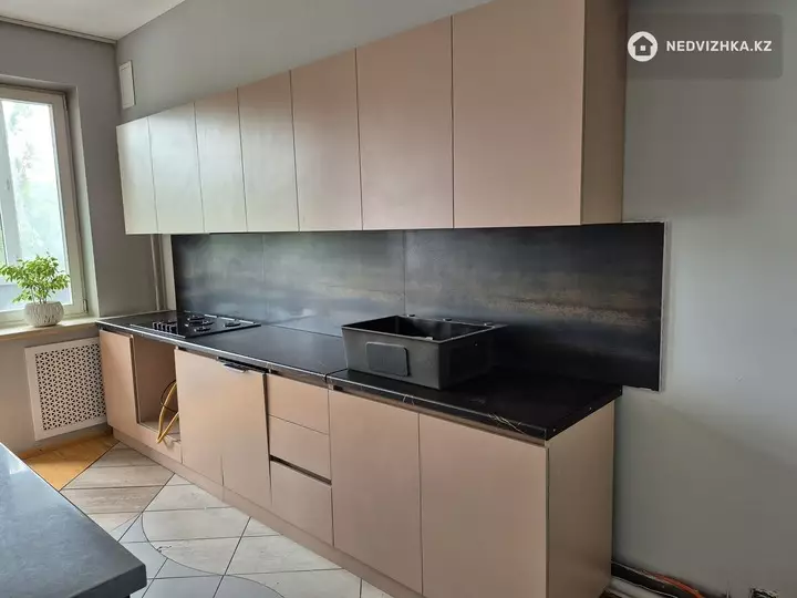 245 м², 5-комнатная квартира, этаж 5 из 8, 245 м², на длительный срок, изображение - 1