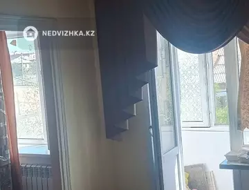 2-комнатная квартира, этаж 3 из 3, 43 м²