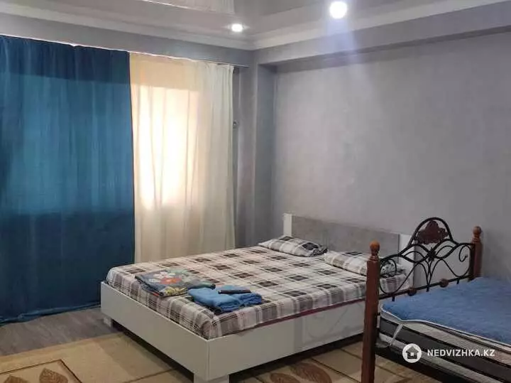 36 м², 1-комнатная квартира, этаж 1 из 5, 36 м², посуточно, изображение - 1
