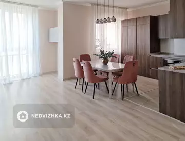 3-комнатная квартира, этаж 9 из 20, 115 м²