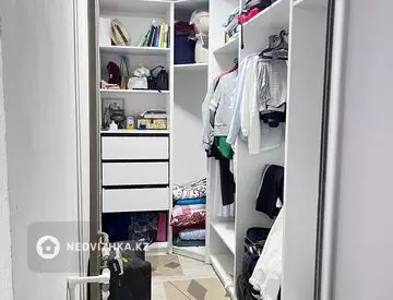 3-комнатная квартира, этаж 4 из 9, 120 м²