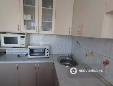 2-комнатная квартира, этаж 3 из 5, 41 м²