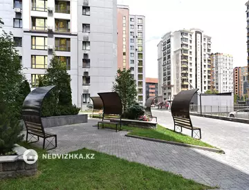 3-комнатная квартира, этаж 5 из 13, 105 м²