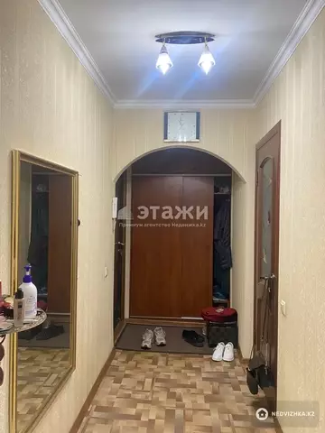 2-комнатная квартира, этаж 2 из 5, 42 м²