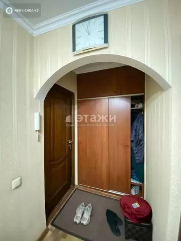 2-комнатная квартира, этаж 2 из 5, 42 м²