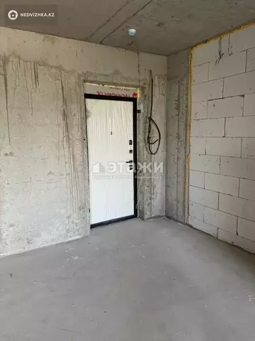 2-комнатная квартира, этаж 13 из 15, 56 м²