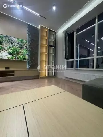 3-комнатная квартира, этаж 17 из 21, 94 м²