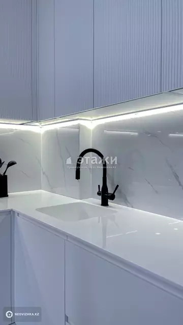 87 м², 2-комнатная квартира, этаж 14 из 20, 87 м², на длительный срок, изображение - 4