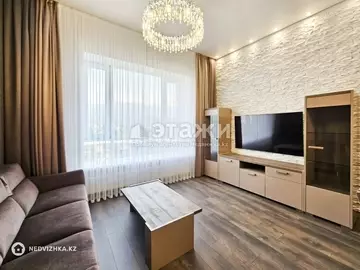 2-комнатная квартира, этаж 21 из 21, 55 м², на длительный срок
