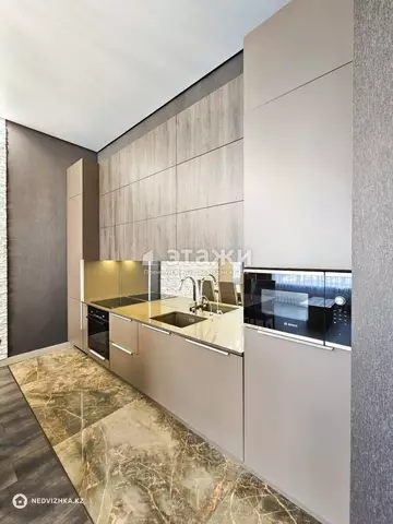 2-комнатная квартира, этаж 20 из 21, 55 м², на длительный срок