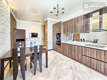 3-комнатная квартира, этаж 14 из 21, 130 м², на длительный срок