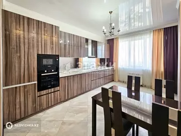 3-комнатная квартира, этаж 14 из 21, 130 м², на длительный срок