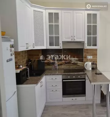 2-комнатная квартира, этаж 10 из 15, 49 м²