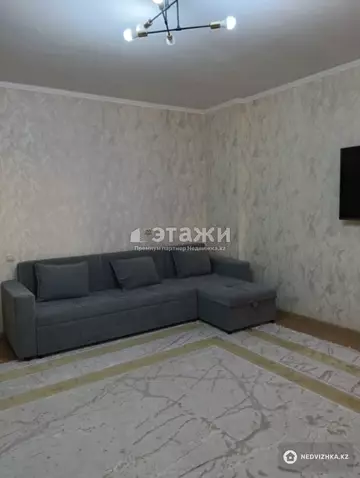 2-комнатная квартира, этаж 4 из 19, 55 м²