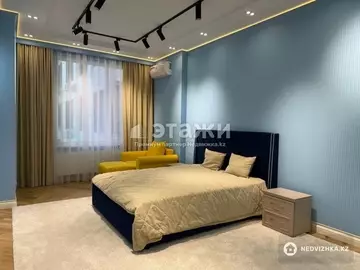 4-комнатная квартира, этаж 11 из 21, 143 м²