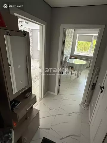 1-комнатная квартира, этаж 1 из 9, 36 м²