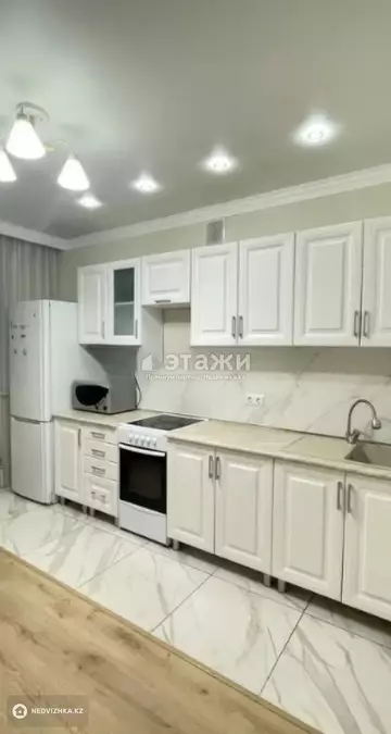 2-комнатная квартира, этаж 9 из 9, 60 м²