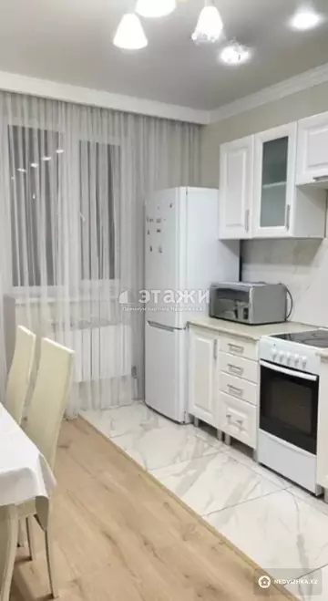 2-комнатная квартира, этаж 9 из 9, 60 м²