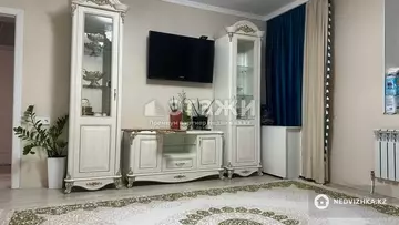 2-комнатная квартира, этаж 3 из 5, 57 м²