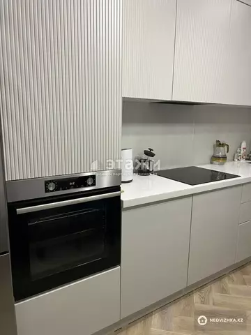 2-комнатная квартира, этаж 4 из 9, 54 м²