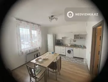 2-комнатная квартира, этаж 5 из 15, 90 м²