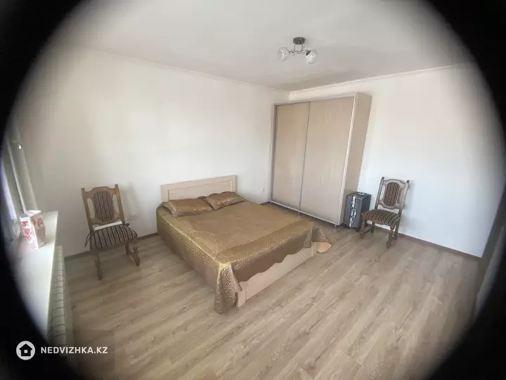 90 м², 2-комнатная квартира, этаж 5 из 15, 90 м², изображение - 1
