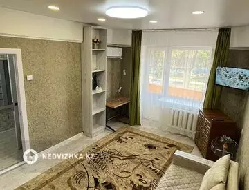 1-комнатная квартира, этаж 2 из 5, 33 м², на длительный срок