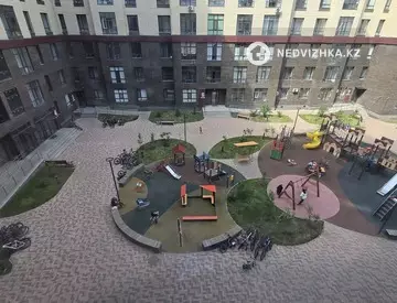 2-комнатная квартира, этаж 4 из 10, 68 м²